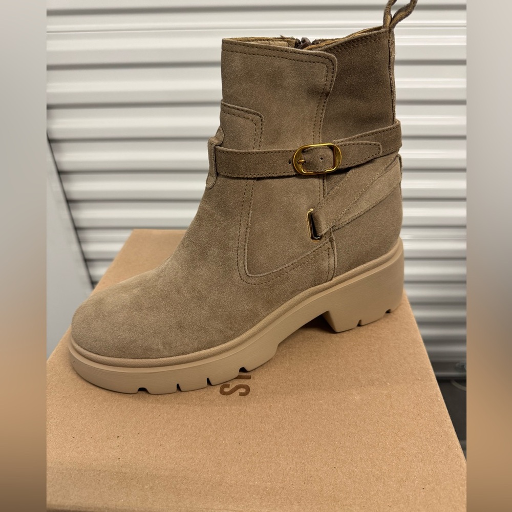 Steve Madden Tan Suede Heeled Boots